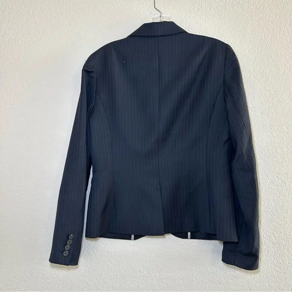 J. Crew Navy Pinstripe Blazer women’s 6 classic professional business - Picture 6 of 7